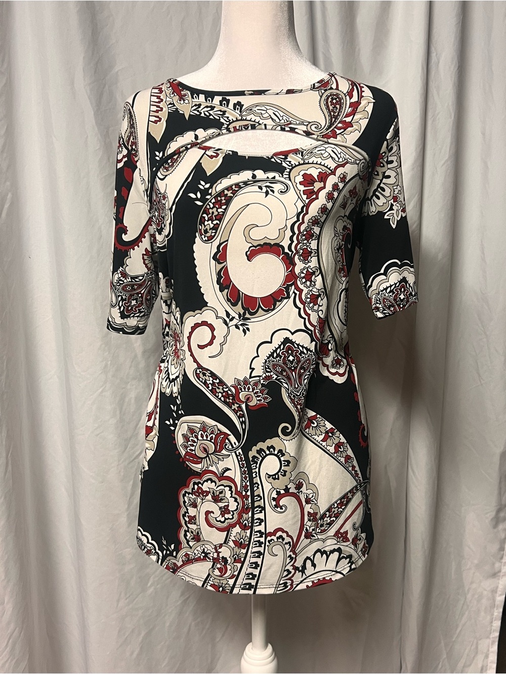 Chico's Black, Cream & Red Paisley Cutout Tunic